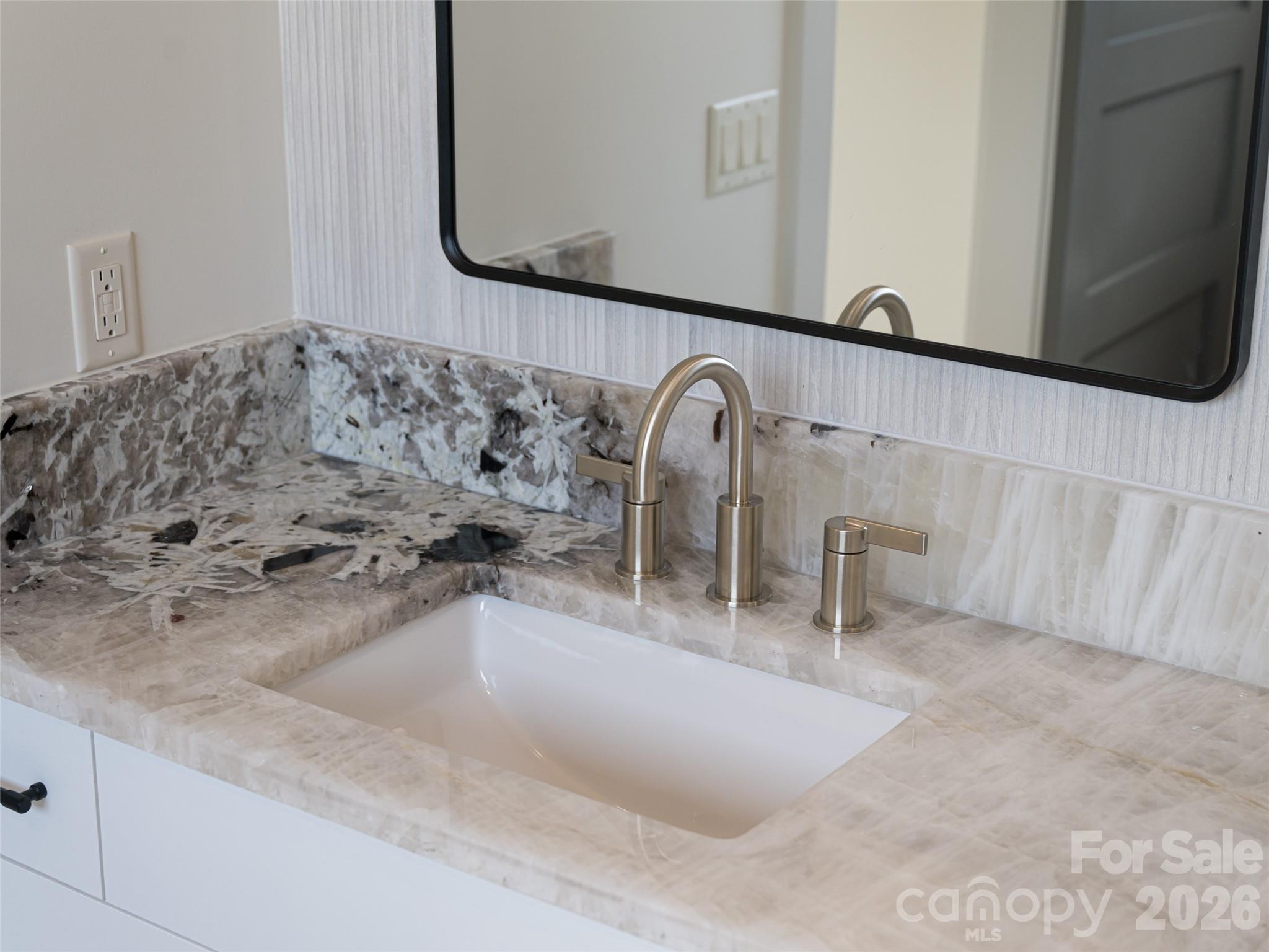 24 S Watchman Drive Hendersonville NC 28791