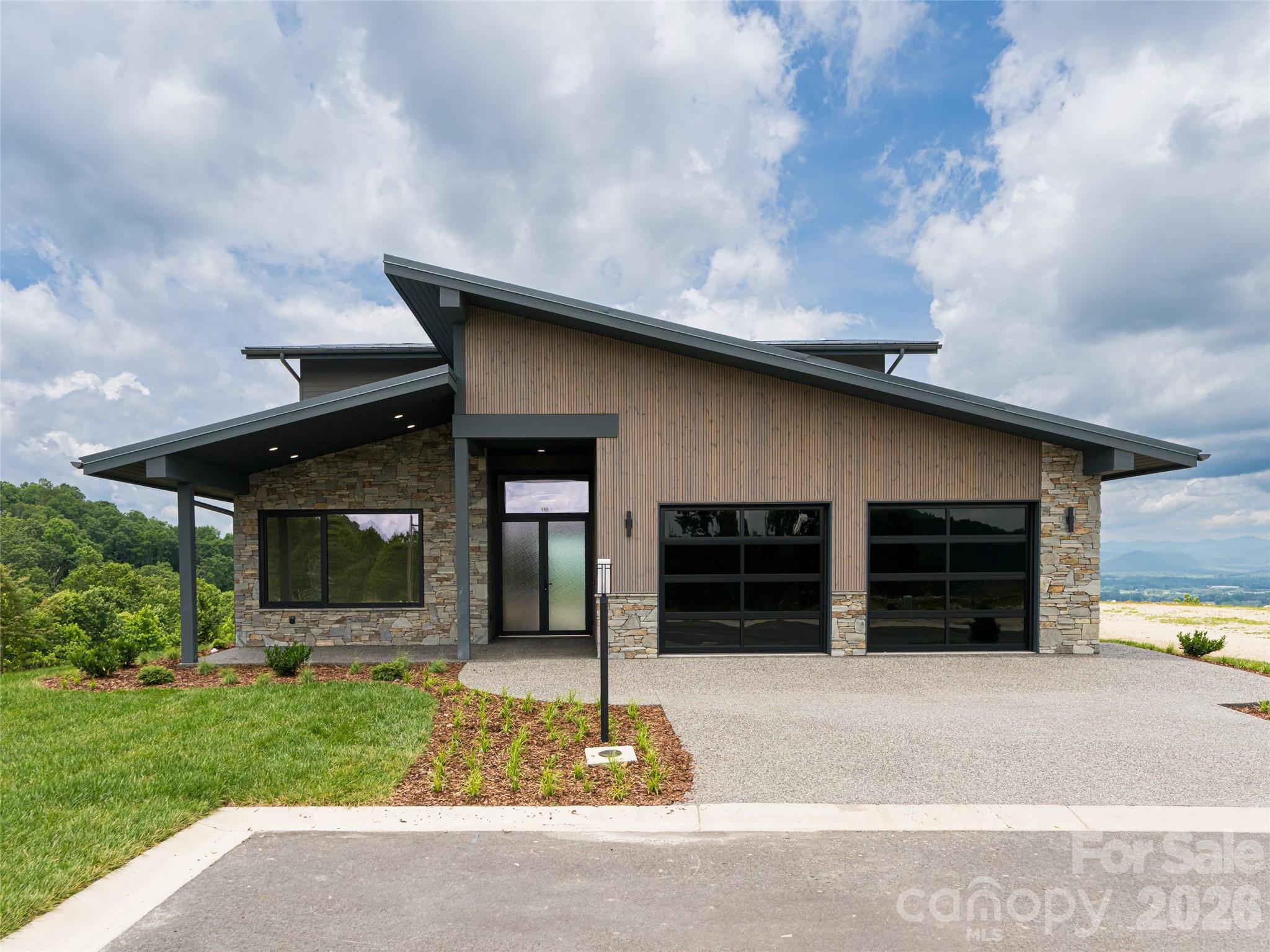 24 S Watchman Drive Hendersonville NC 28791