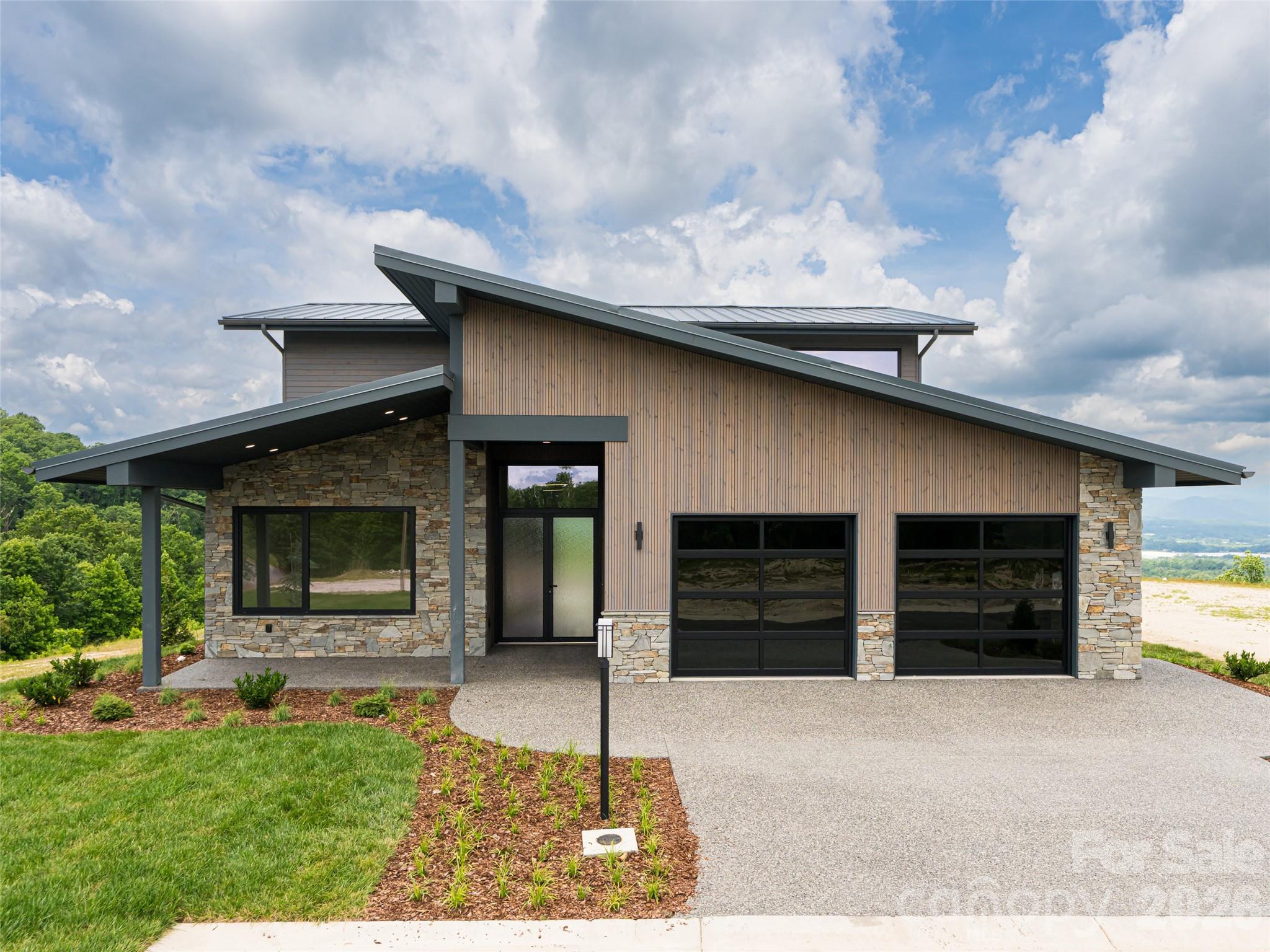 24 S Watchman Drive Hendersonville NC 28791