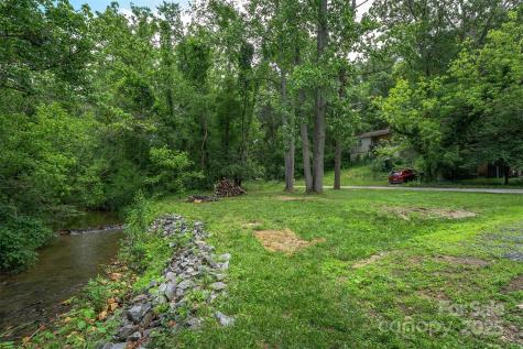 24 Arco Road Asheville NC 28805