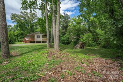 24 Arco Road Asheville NC 28805