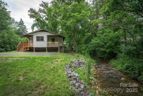 24 Arco Road Asheville NC 28805