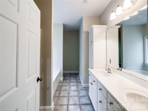 1406 Kent Court Monroe NC 28110