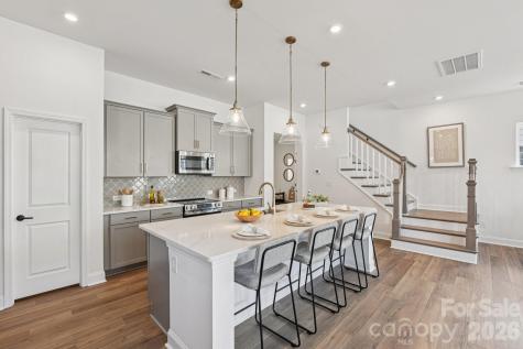 7418 Westrow Avenue Charlotte NC 28278