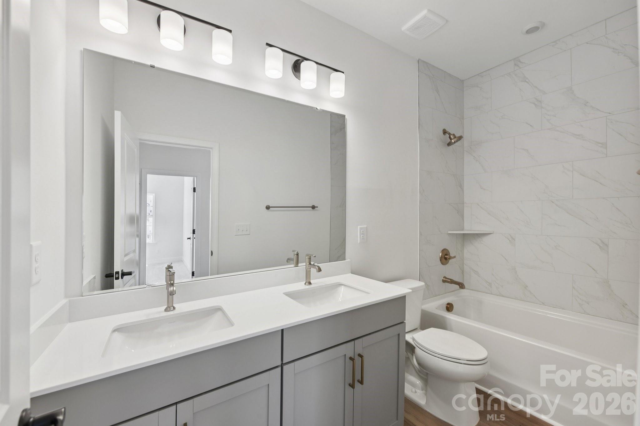 7418 Westrow Avenue Charlotte NC 28278