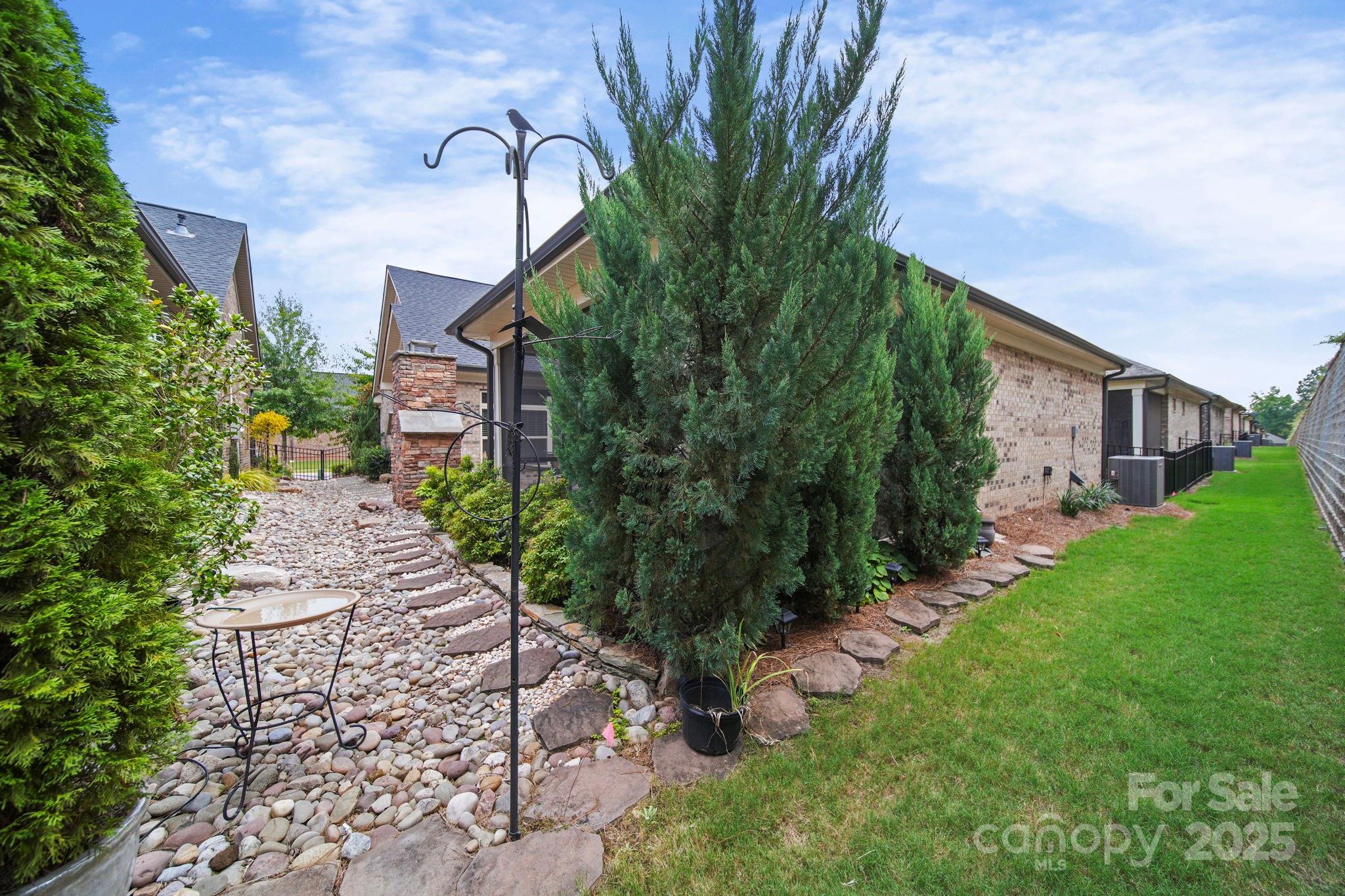 5256 Courtyard Lane Belmont NC 28012