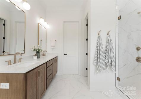 4211 Walker Road Charlotte NC 28211