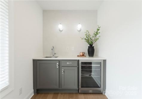 4211 Walker Road Charlotte NC 28211