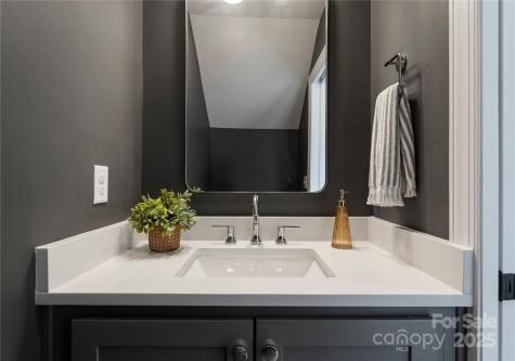 4211 Walker Road Charlotte NC 28211