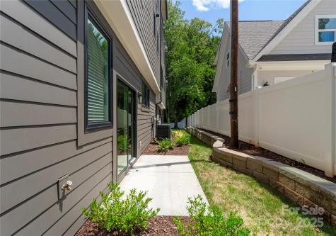 4211 Walker Road Charlotte NC 28211