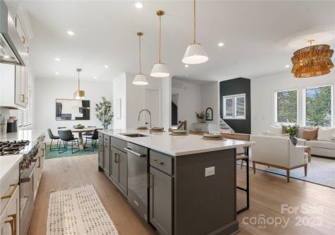 4211 Walker Road Charlotte NC 28211