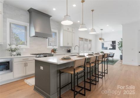 4211 Walker Road Charlotte NC 28211