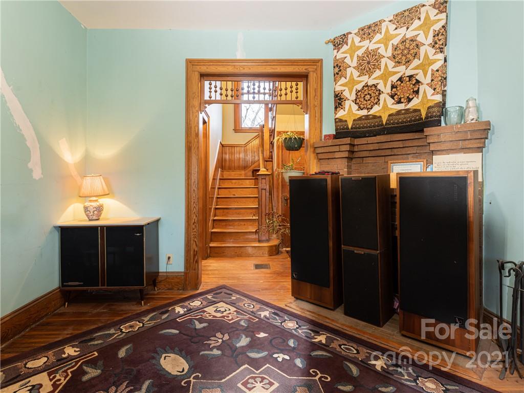 123 W Chestnut Street Asheville NC 28801