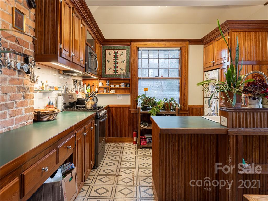 123 W Chestnut Street Asheville NC 28801