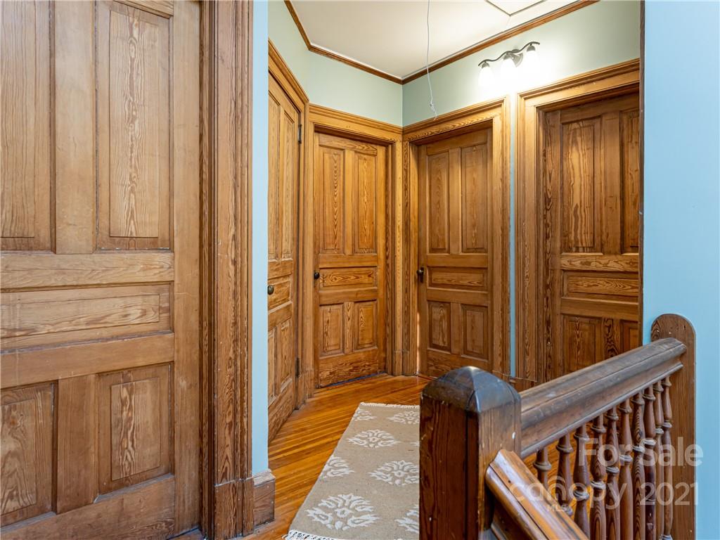 123 W Chestnut Street Asheville NC 28801