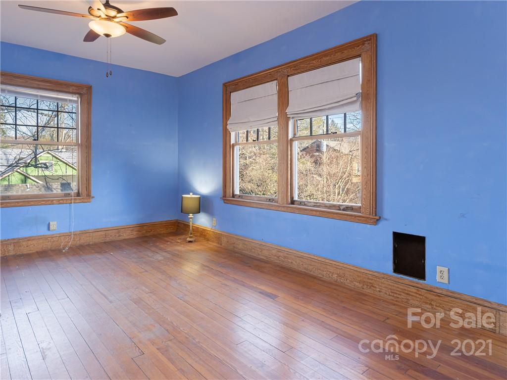 123 W Chestnut Street Asheville NC 28801