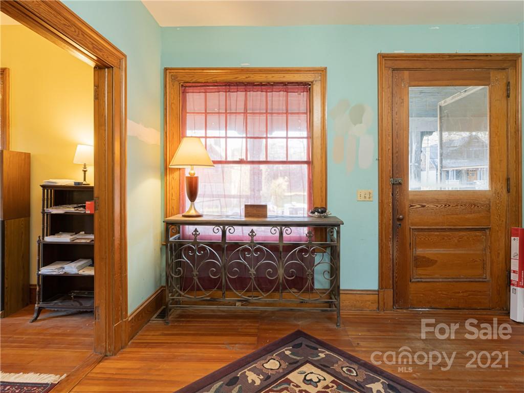 123 W Chestnut Street Asheville NC 28801