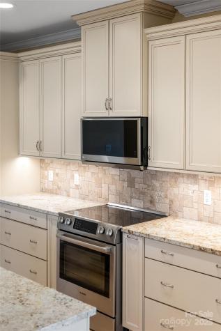 38 Chantilly Drive Asheville NC 28804