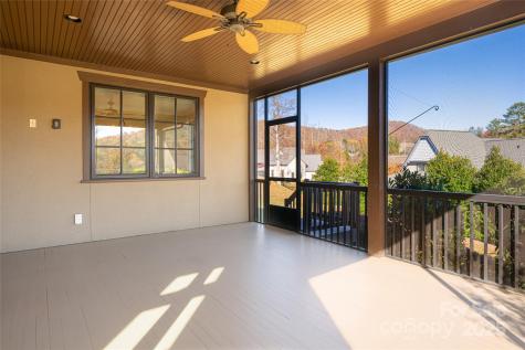 38 Chantilly Drive Asheville NC 28804