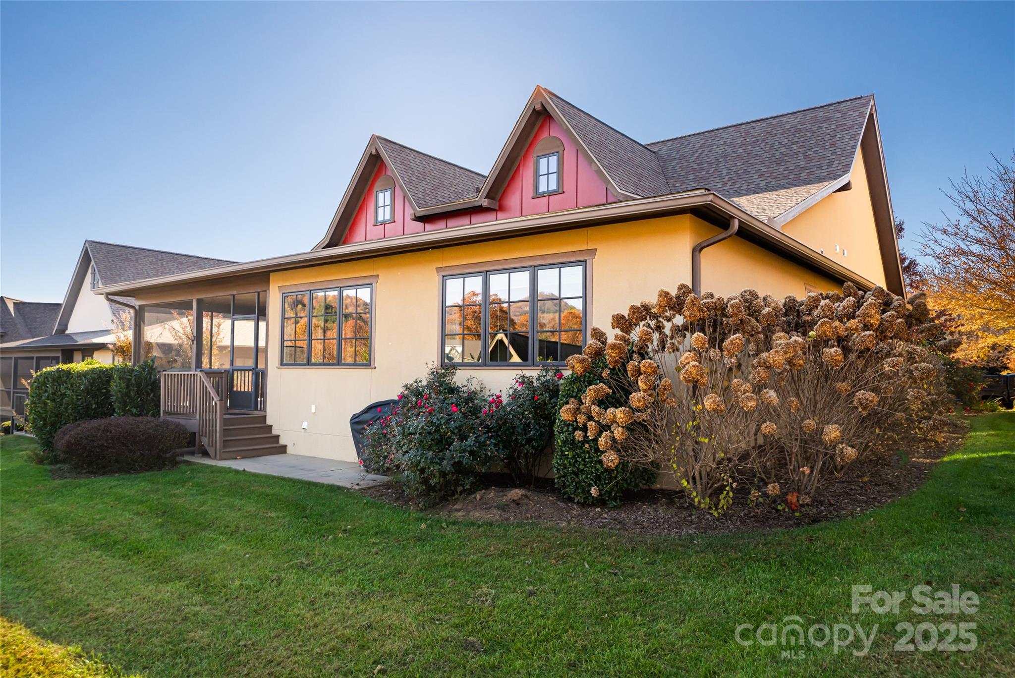 38 Chantilly Drive Asheville NC 28804