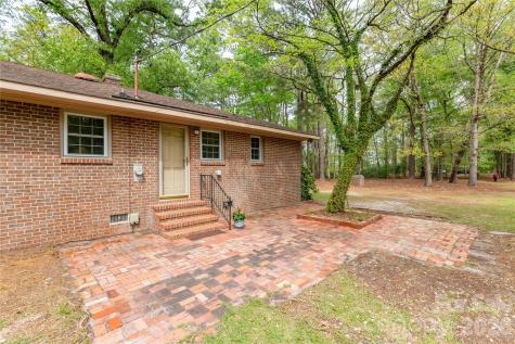 1224 Loop Road Hookerton NC 28538