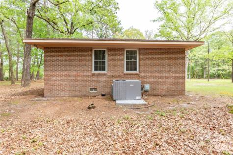 1224 Loop Road Hookerton NC 28538