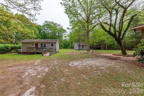 1224 Loop Road Hookerton NC 28538