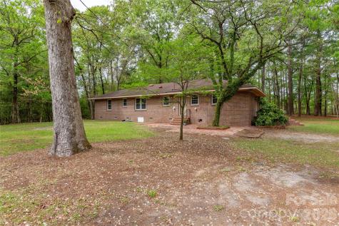 1224 Loop Road Hookerton NC 28538