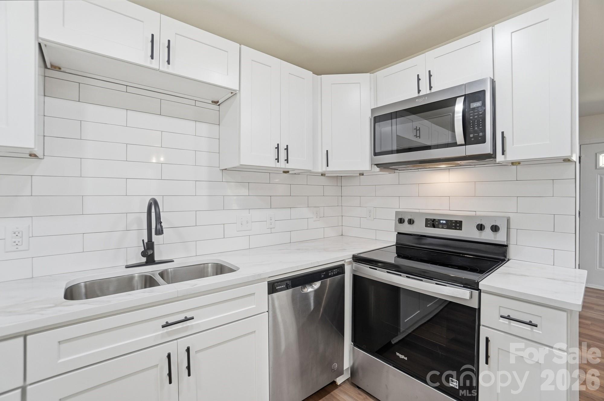 6608 Rosecran Drive Charlotte NC 28215