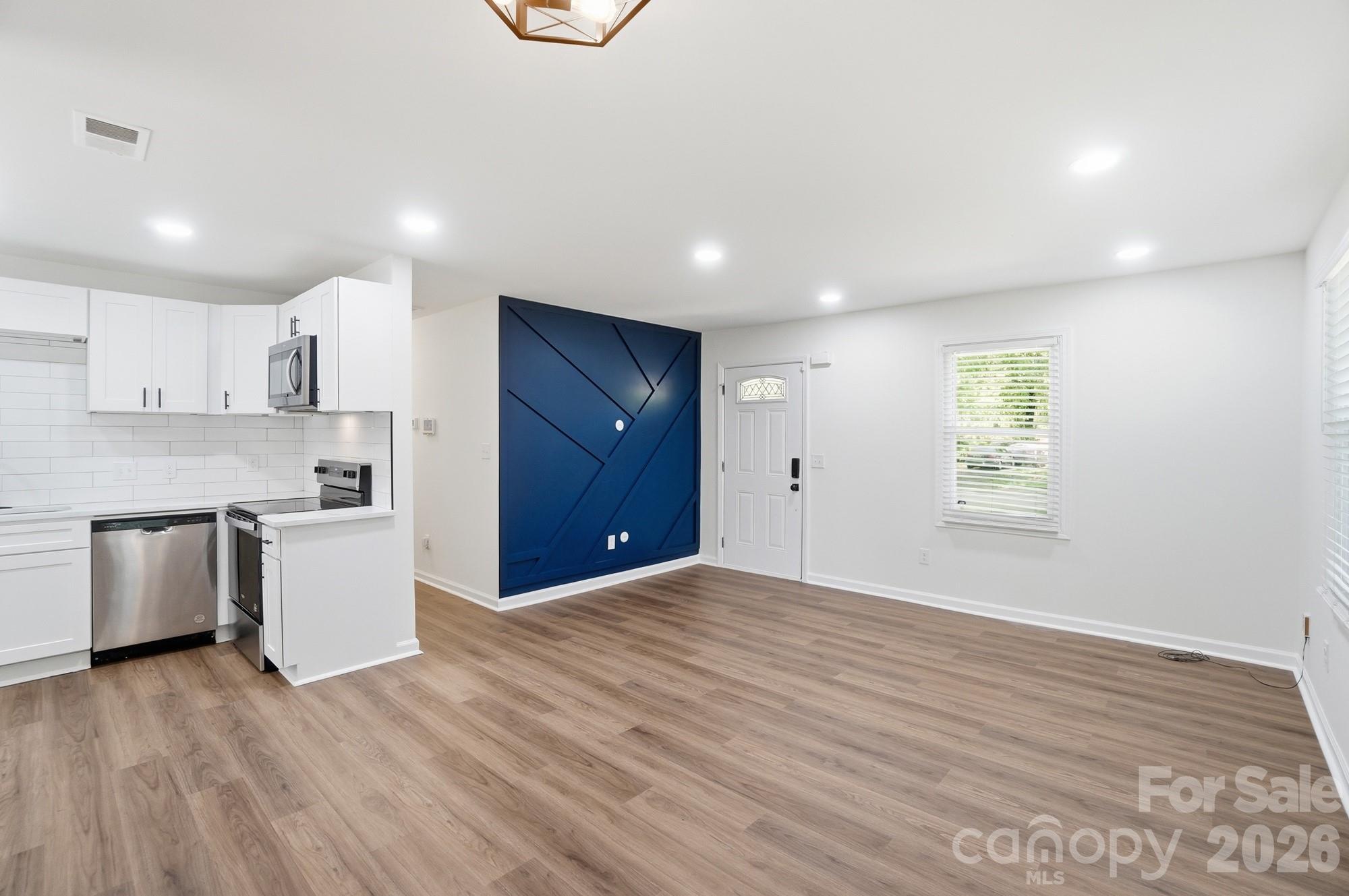 6608 Rosecran Drive Charlotte NC 28215