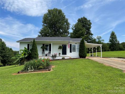 1922 Deer Park Road Nebo NC 28761