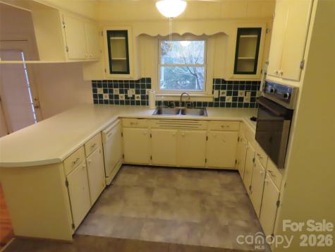 7636 Michael Drive Charlotte NC 28215