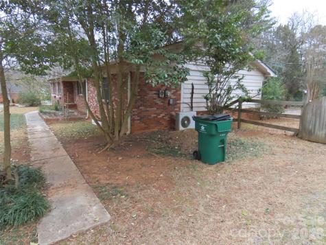 7636 Michael Drive Charlotte NC 28215