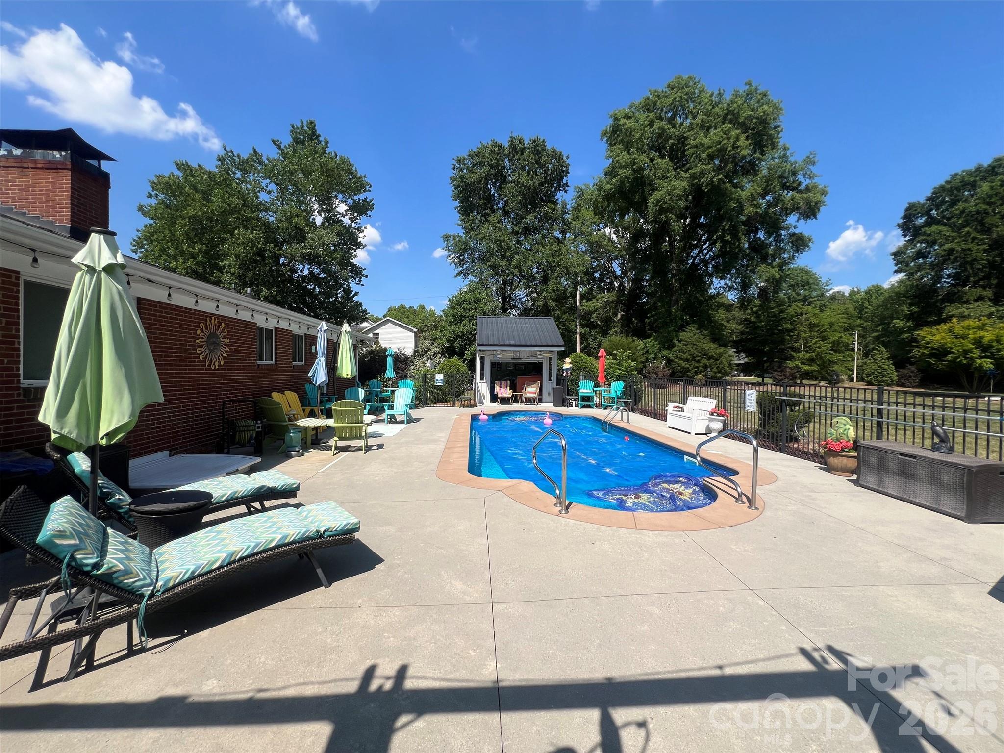 403 W Old Post Road Cherryville NC 28021