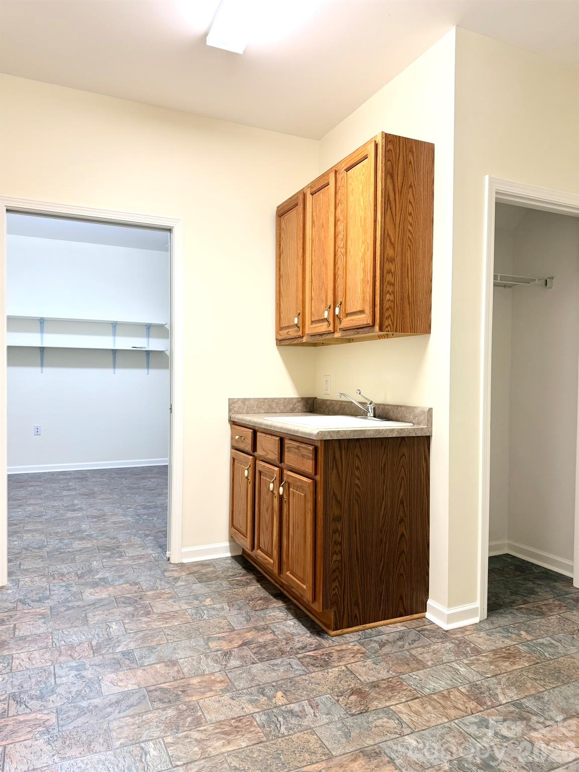 471 26th Avenue NE Hickory NC 28601