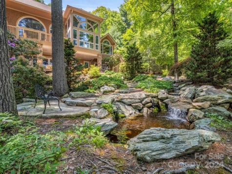 201 Didrikson Way Hendersonville NC 28739