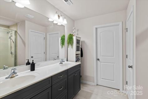 1564 Galloway Road Charlotte NC 28262