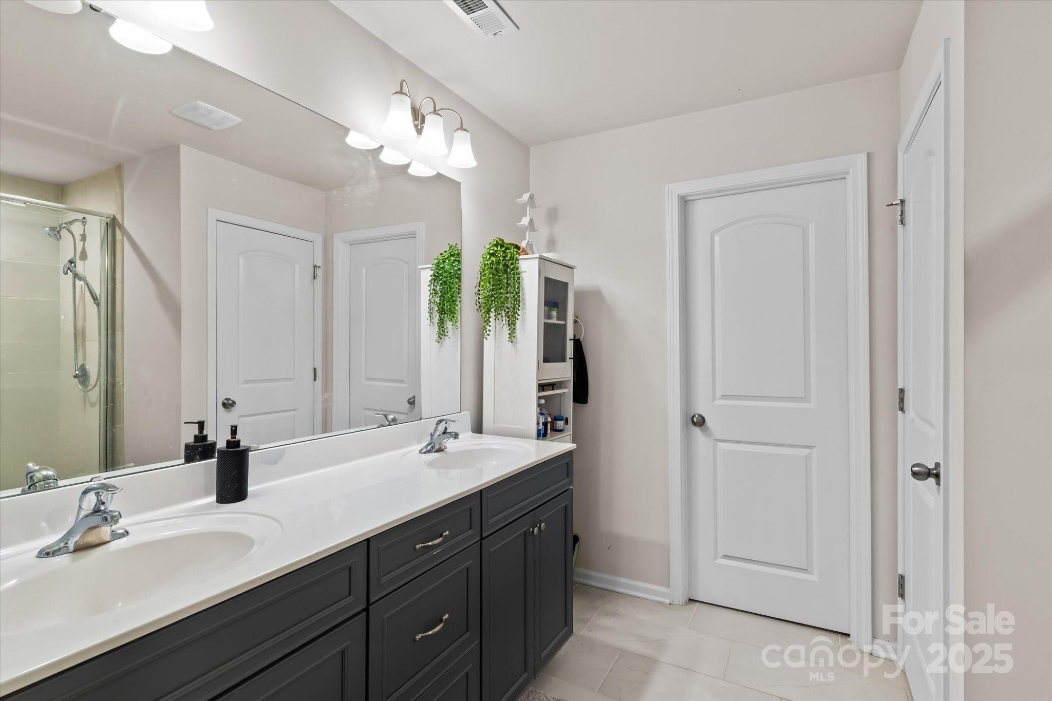 1564 Galloway Road Charlotte NC 28262