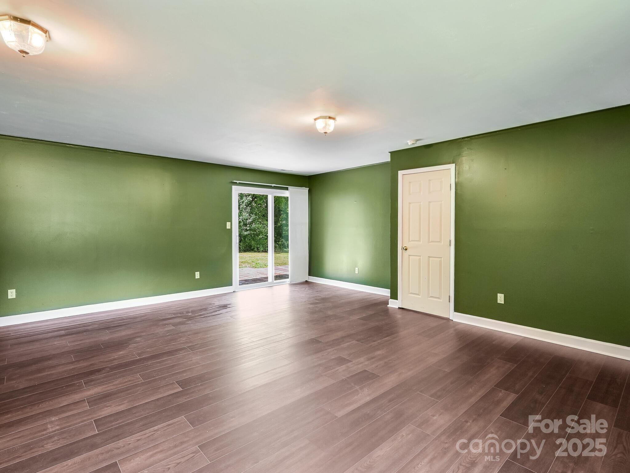 14 Spring Lake Drive Fletcher NC 28732