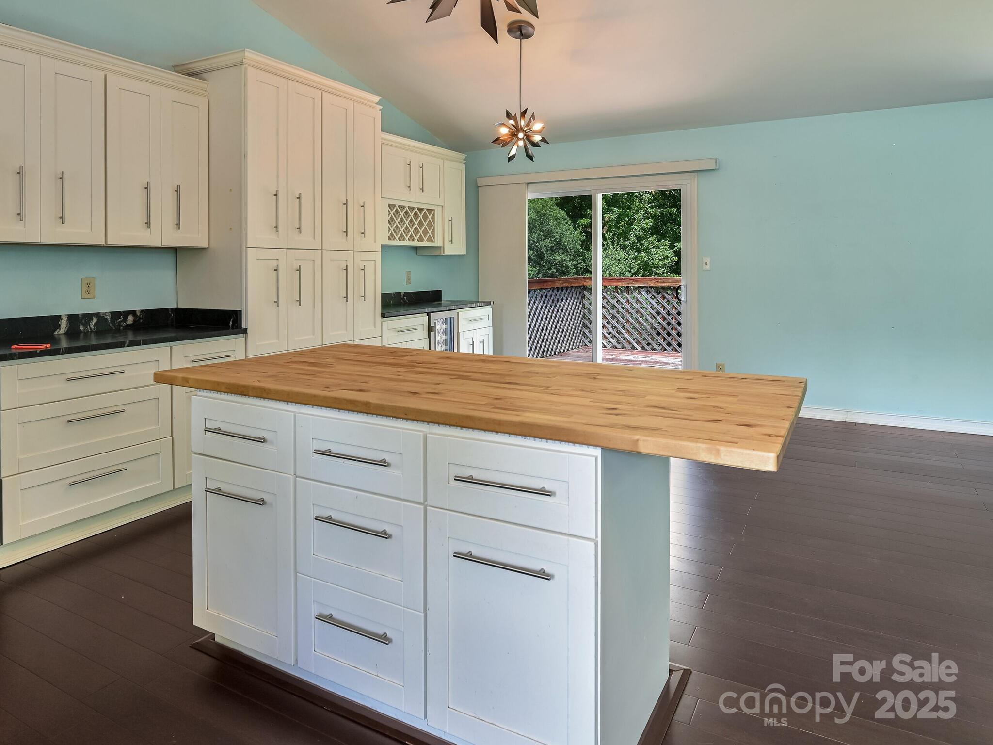 14 Spring Lake Drive Fletcher NC 28732