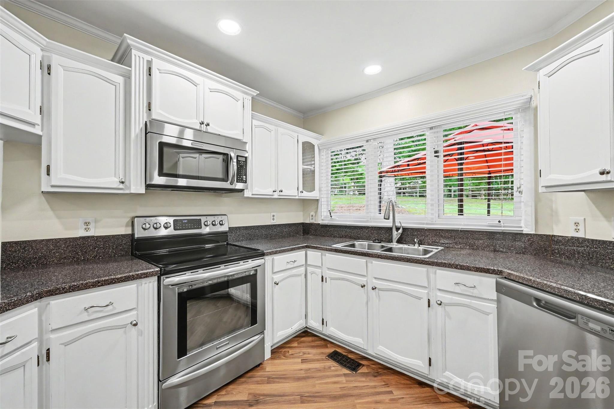 212 Rose Arbor Lane Matthews NC 28105