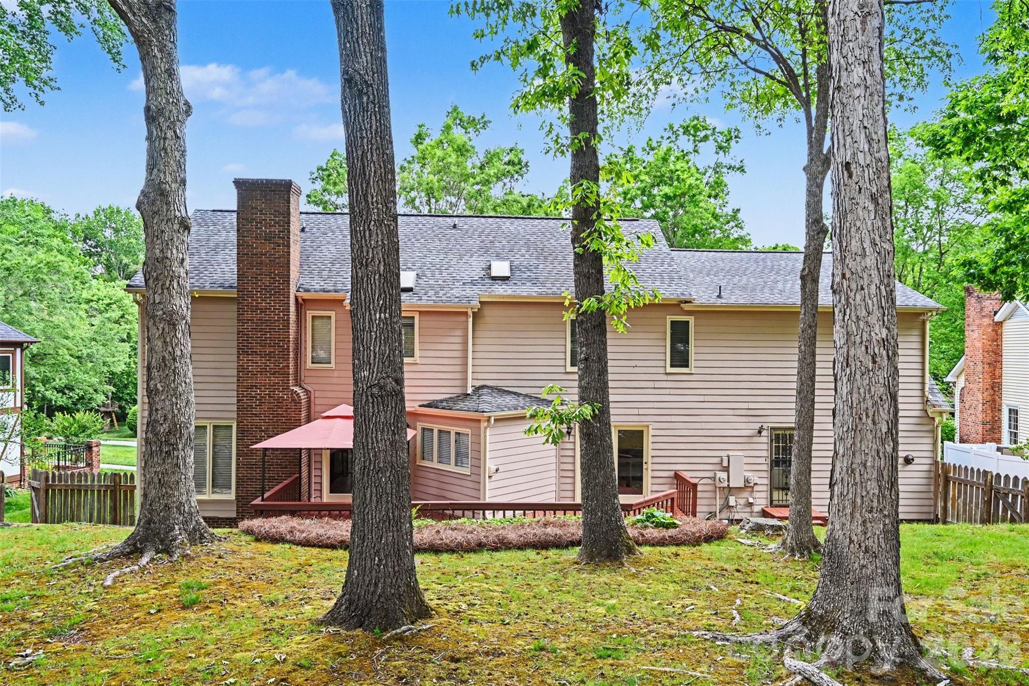 212 Rose Arbor Lane Matthews NC 28105