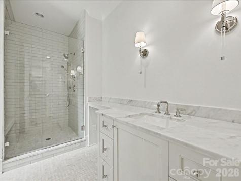 3701 Pelham Lane Charlotte NC 28211