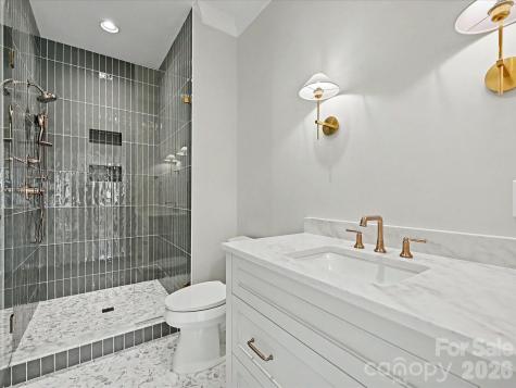 3701 Pelham Lane Charlotte NC 28211