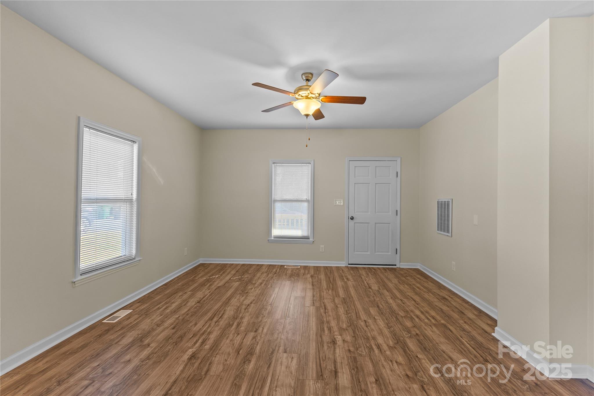 5909 Maple Street Charlotte NC 28269