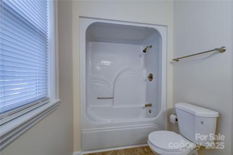 5909 Maple Street Charlotte NC 28269