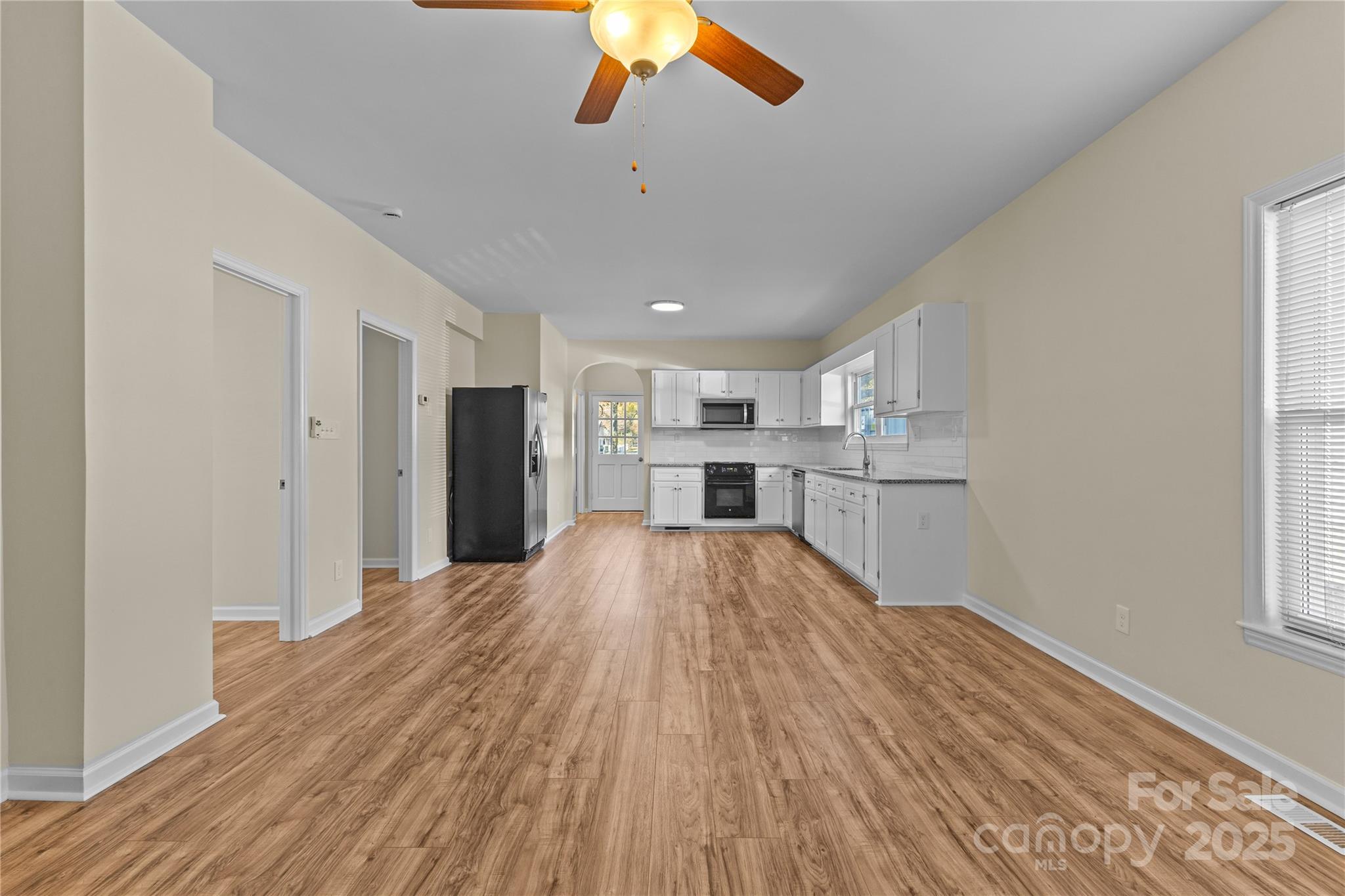 5909 Maple Street Charlotte NC 28269