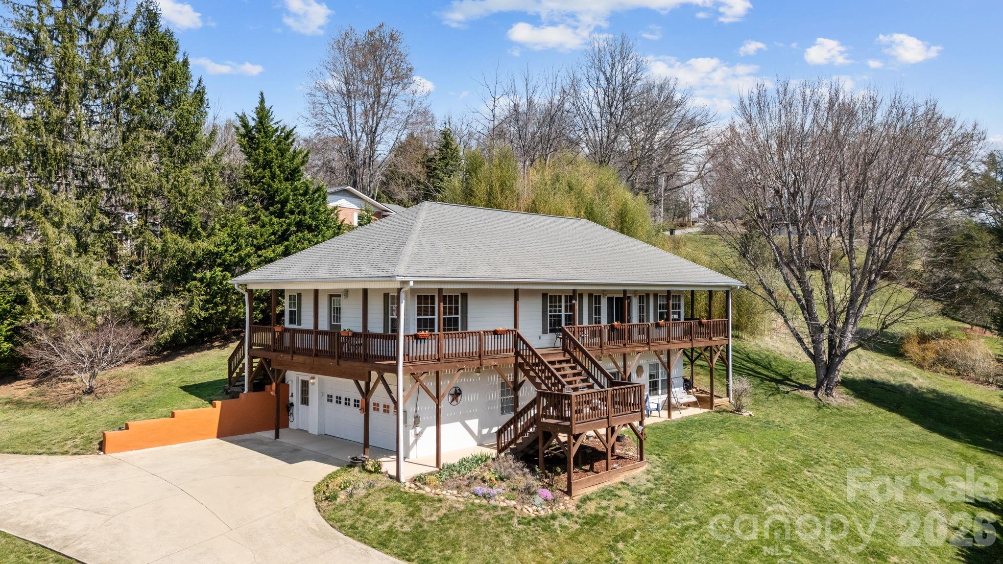 32 Keller Street Waynesville NC 28786