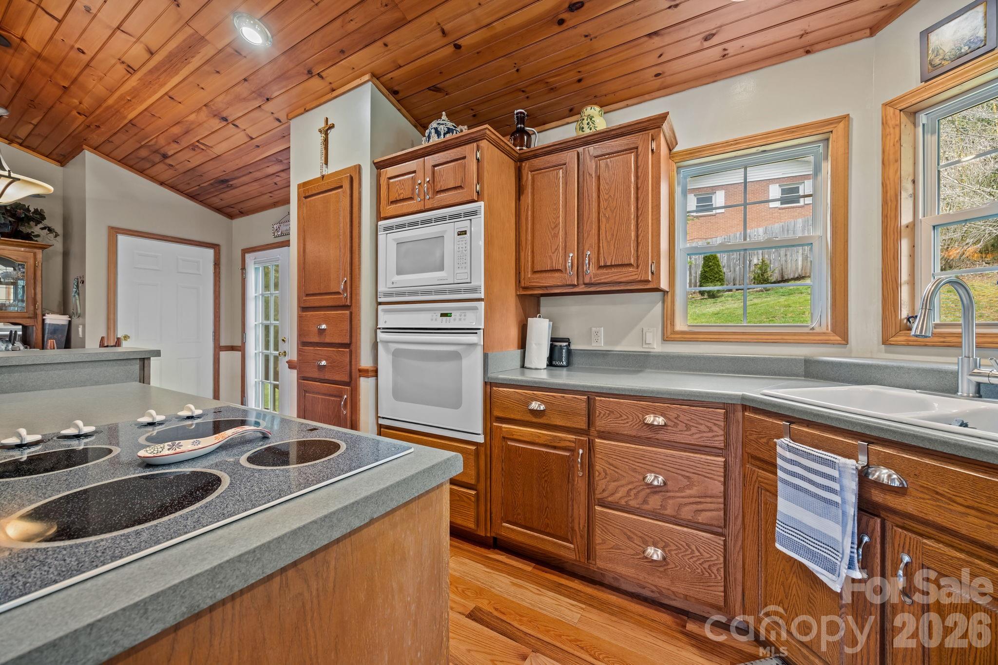 32 Keller Street Waynesville NC 28786