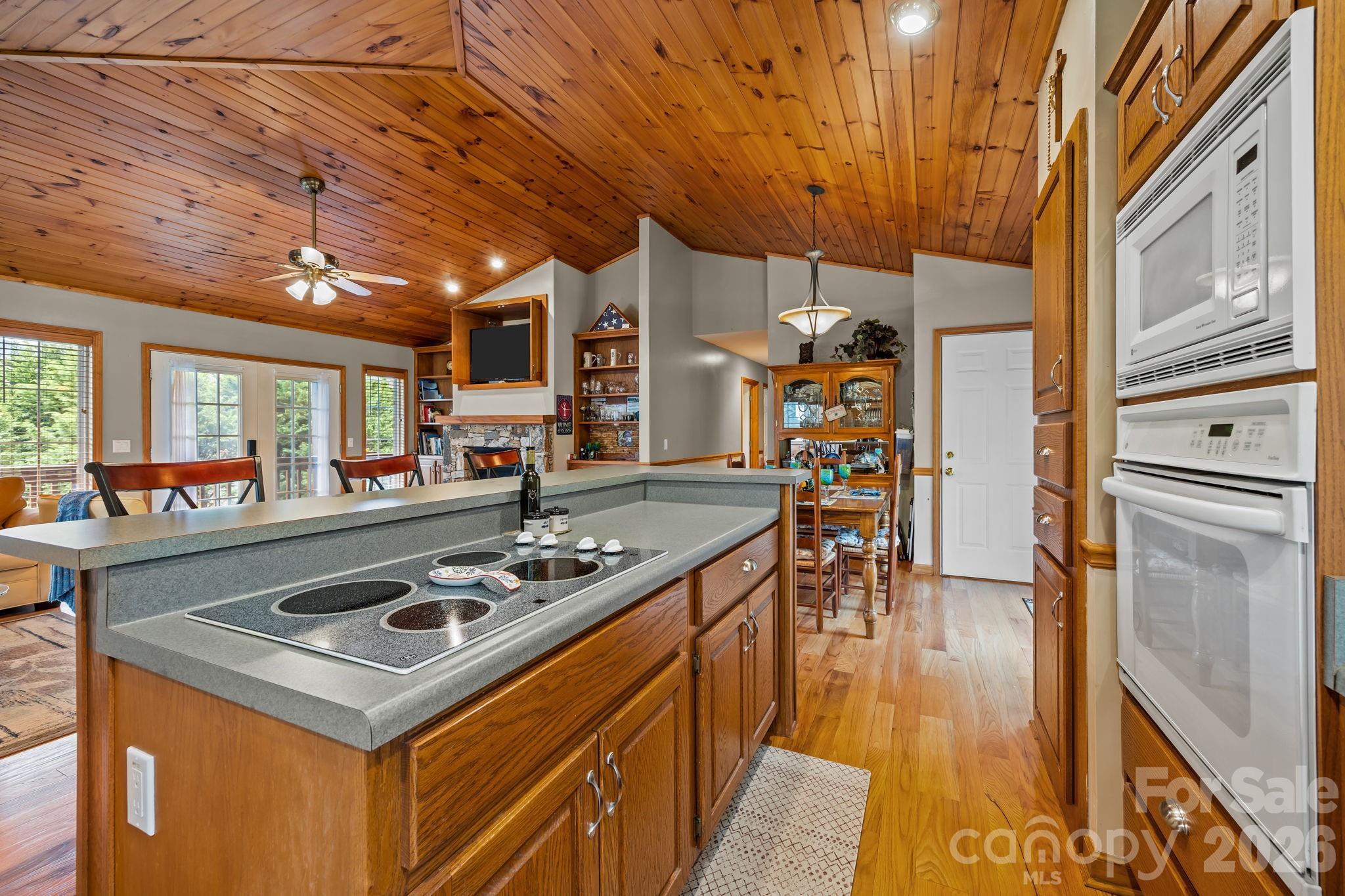 32 Keller Street Waynesville NC 28786
